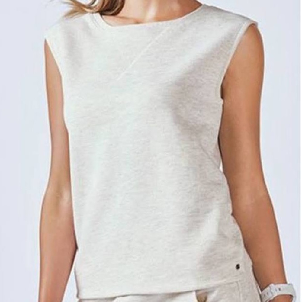 Fabletics | Athletic Sleeveless Muscle Tee Gym Workout Tank Top Sweater